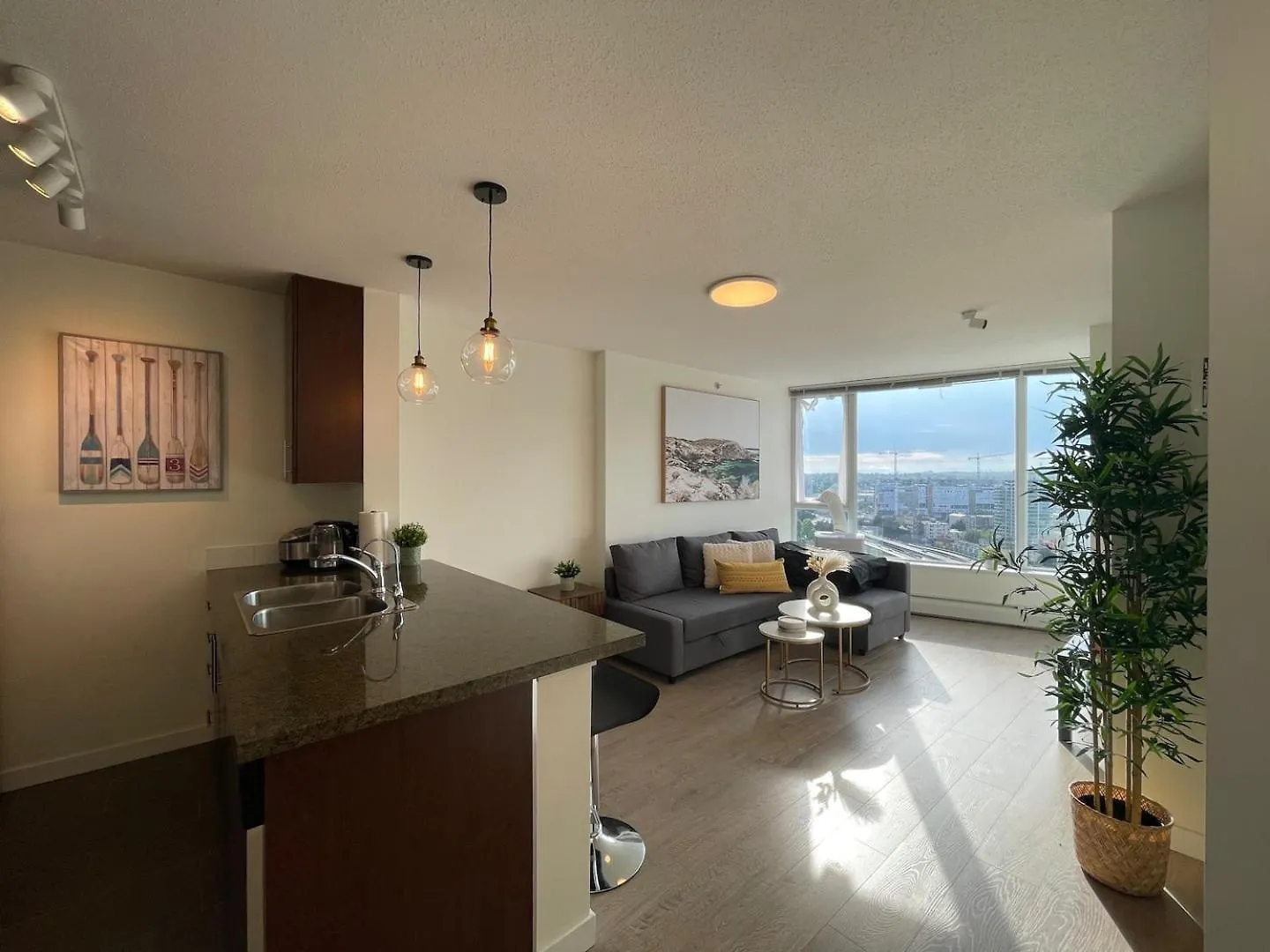 Cozy Suite With Stunning View, Ac And Parking Vancouver